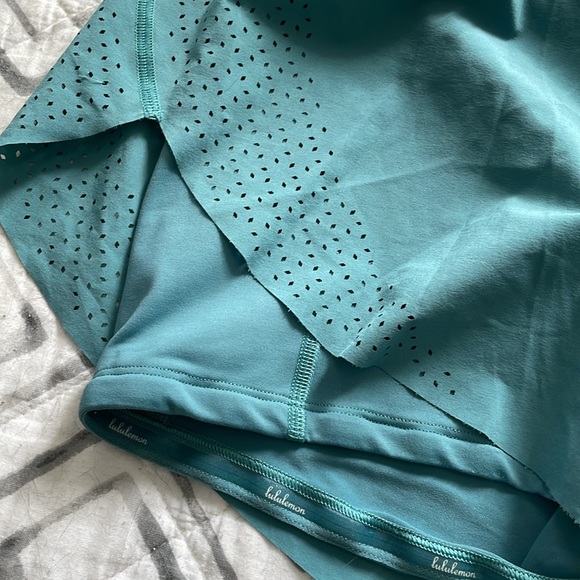 Lululemon Laser Speed Train Shorts 4.5” - Picture 2 of 11